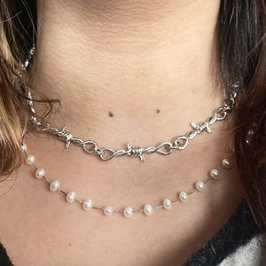 SS BARBED WIRE CHOKER NECKLACEy pop
